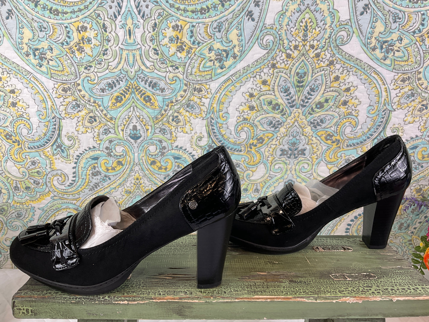 Dana Buchman Suede & Leather Heels, Size 9.5 M