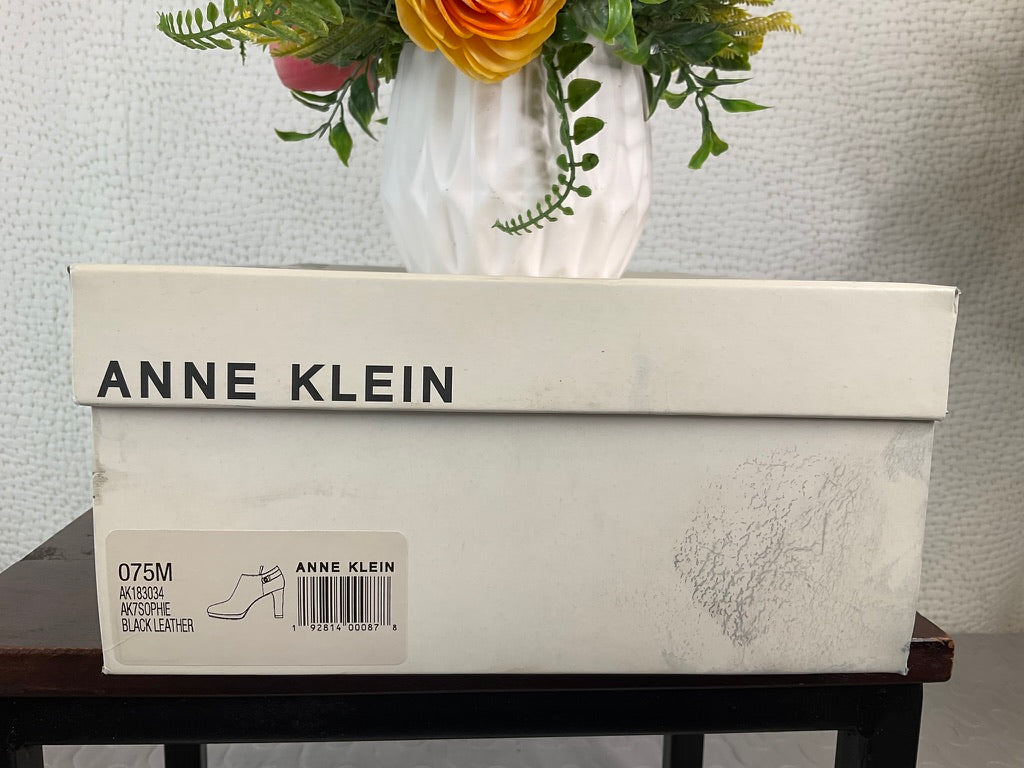 Anne Klein iFlex Booties, Size 7.5 M
