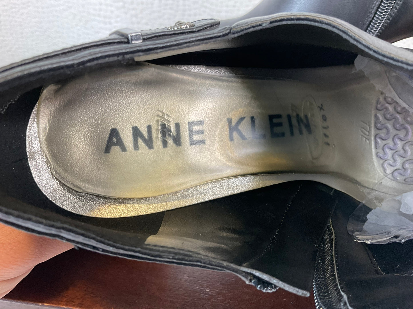 Anne Klein iFlex Booties, Size 7.5 M