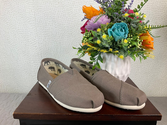 Tom's Alparagata Canvas Slip-On Shoes, Size: W 7