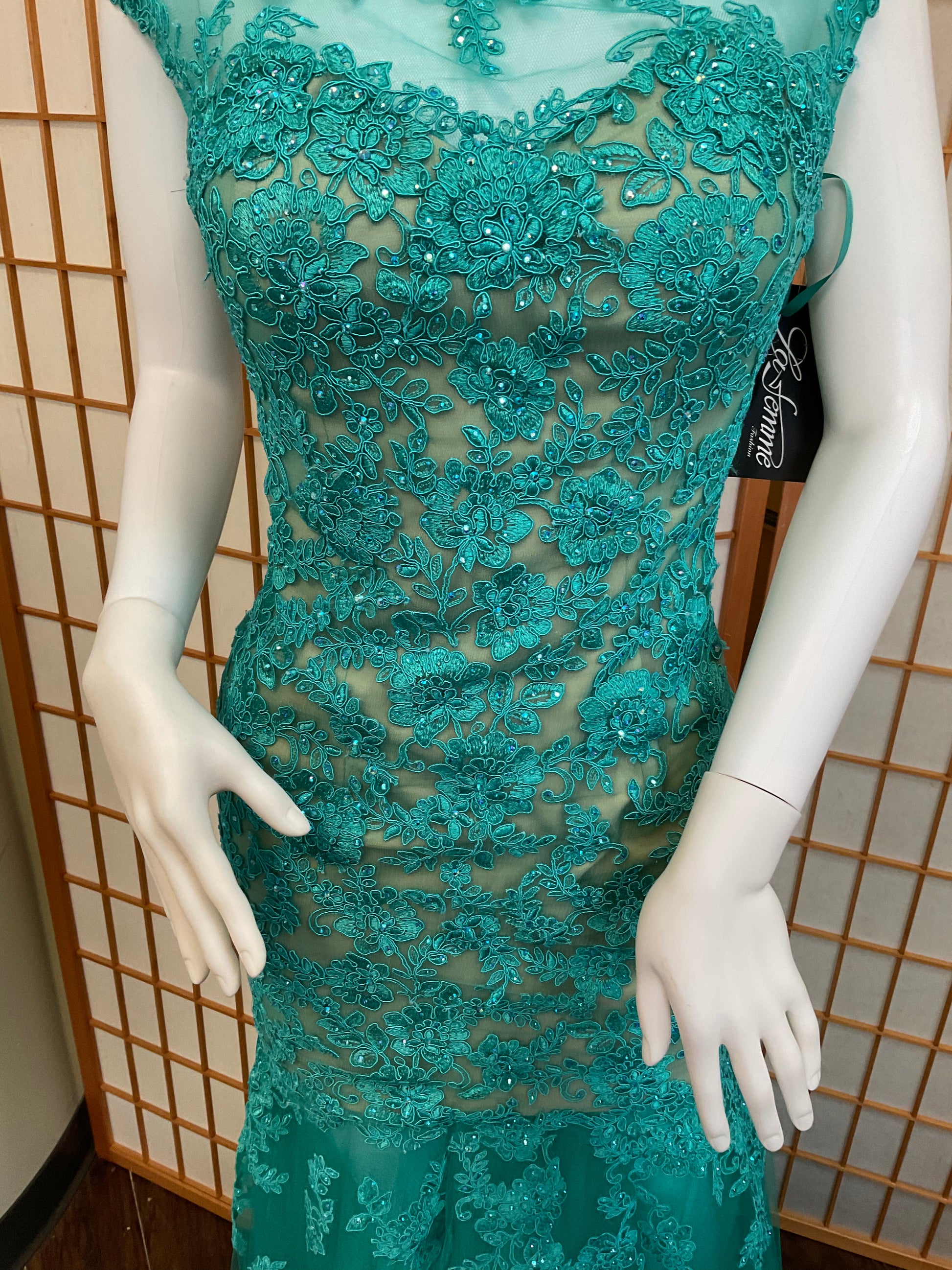 NEW La Femme Homecoming Dress – KCM Online Resale