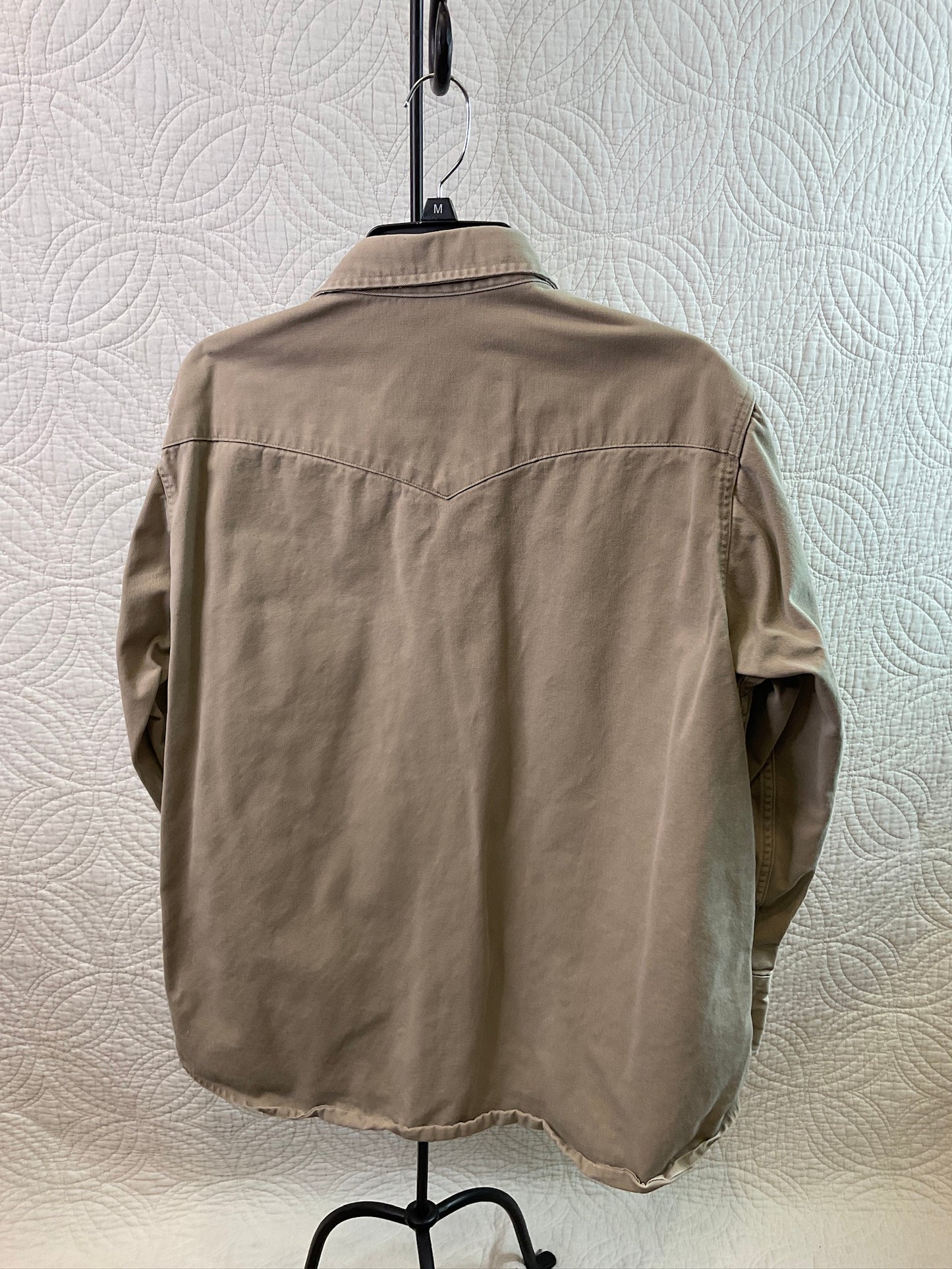 CLEARANCE Vintage Carhartt Men's Beige Pearl Snap Long Sleeve Shirt, Size M/L