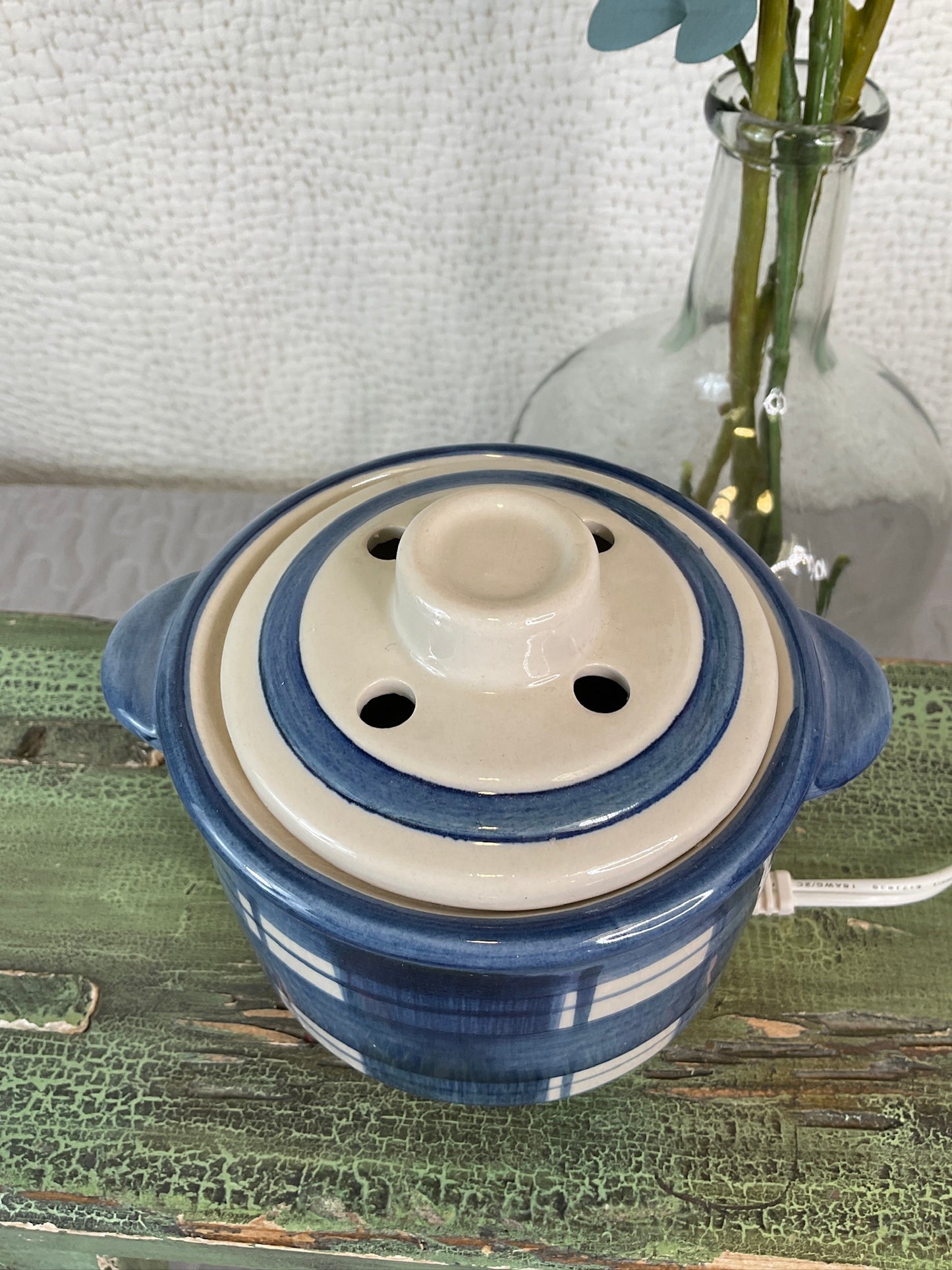 Vintage Ceramic Fragrance Warmer, NOT TESTED