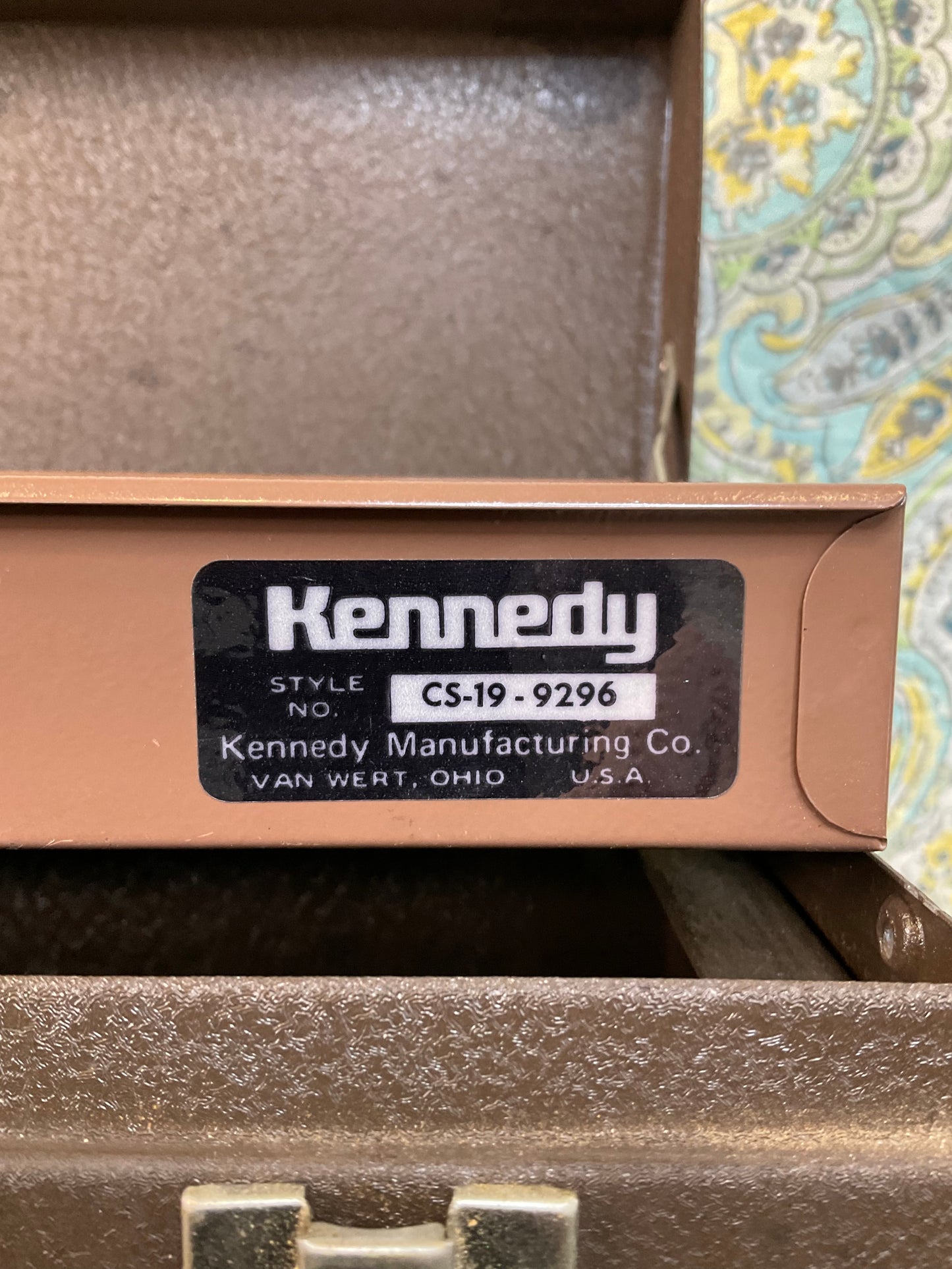 Vintage Kennedy CS-19 Metal Tool/Tackle Box
