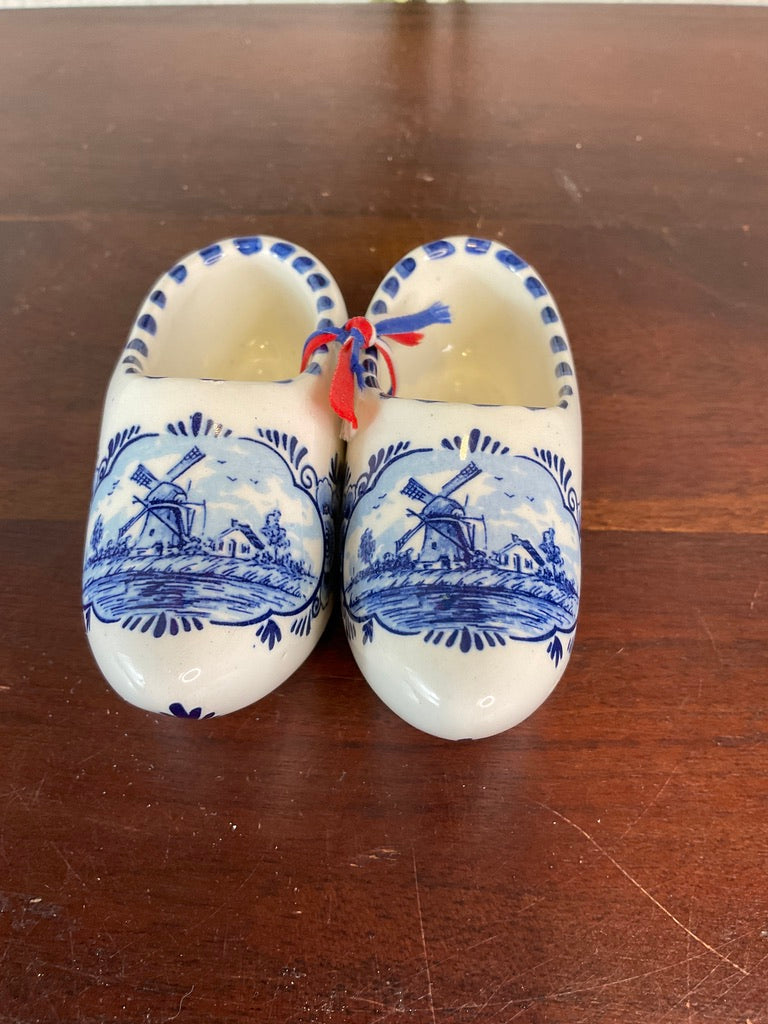 Vintage Delfts Blue Holland Hand Painted Porcelain Clog Shoes