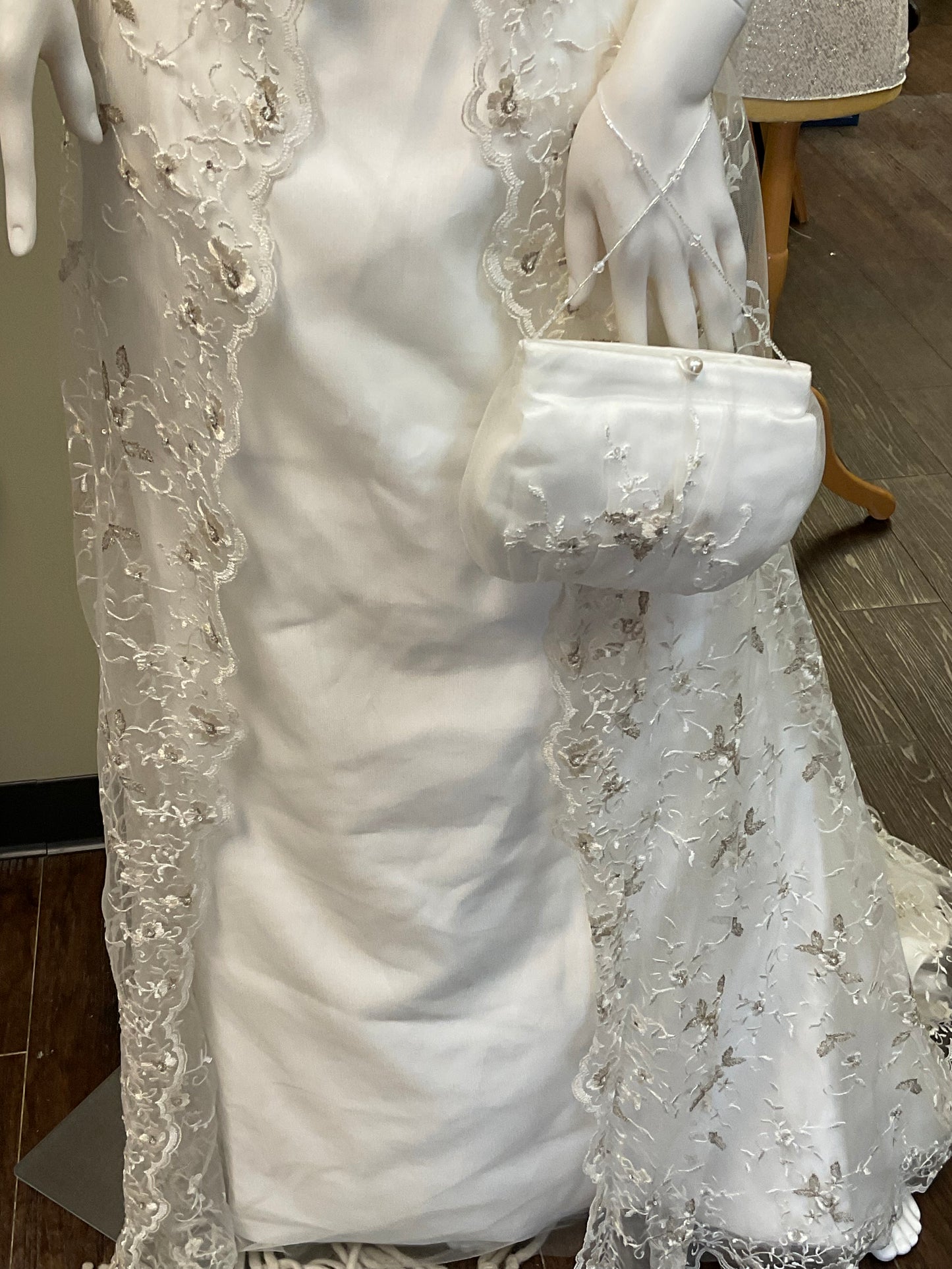 Dineh's Gwenivere Wedding Dress