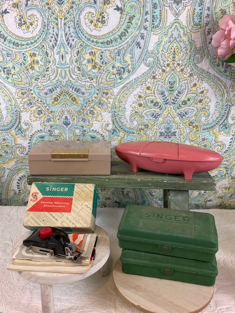 Vintage Singer Sewing Accessory Lot