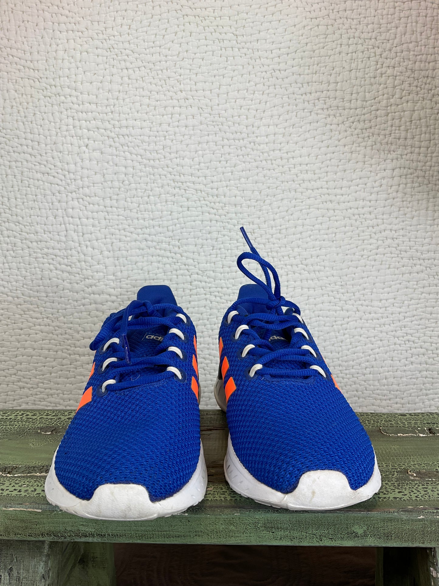 Adidas Quester Flow, Size 4.5